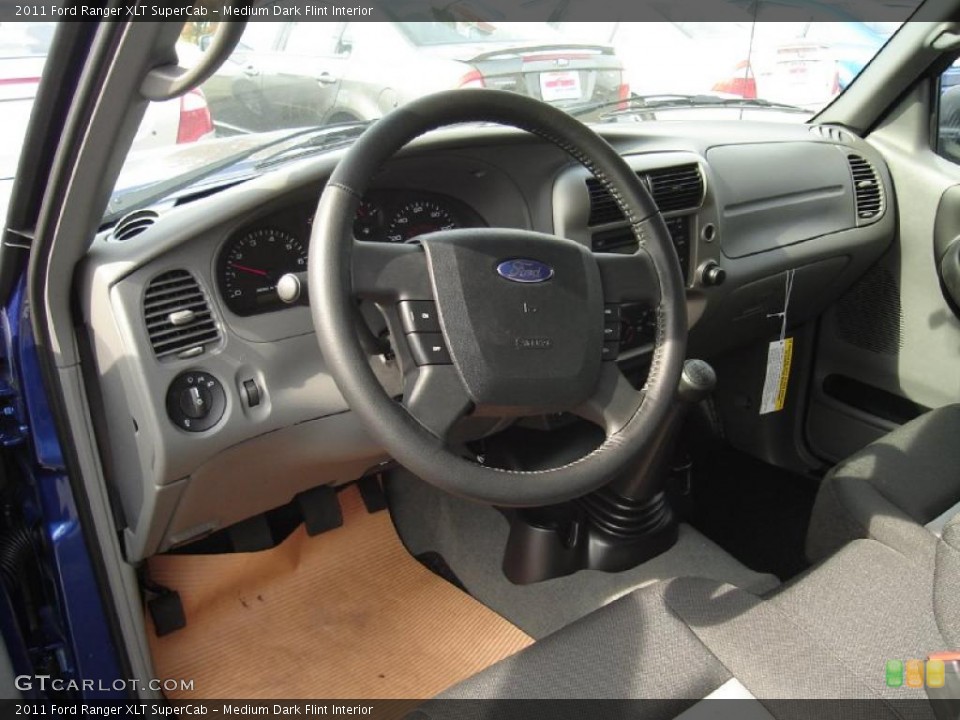 Medium Dark Flint Interior Photo for the 2011 Ford Ranger XLT SuperCab #38005418