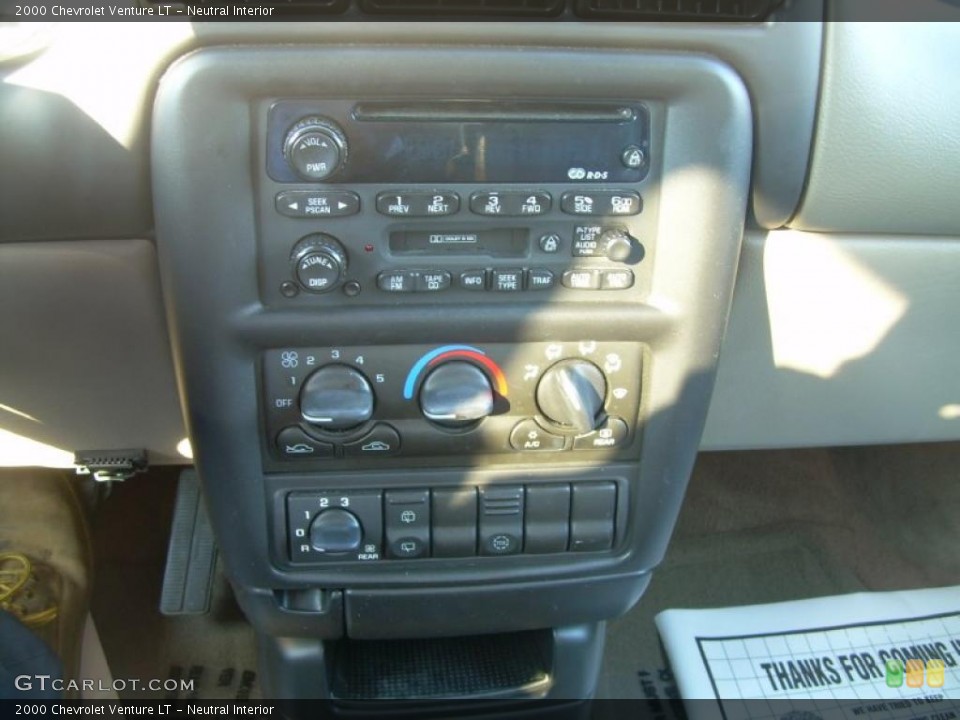 Neutral Interior Controls for the 2000 Chevrolet Venture LT #38007194