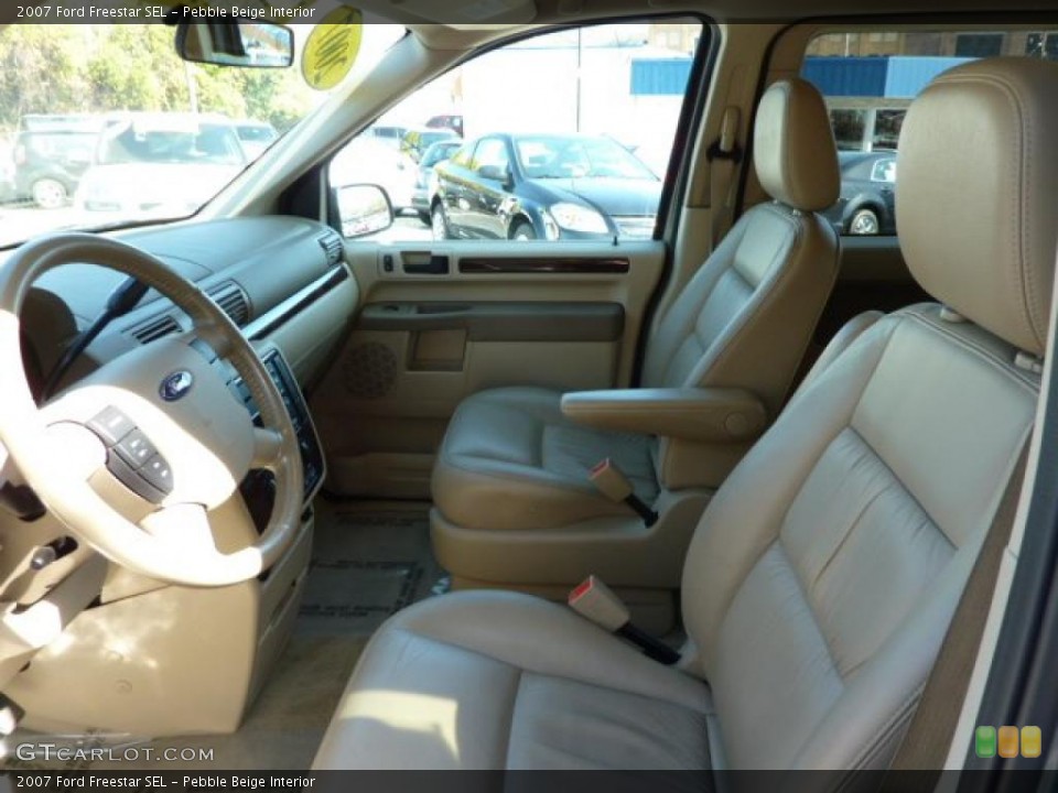 Pebble Beige Interior Photo for the 2007 Ford Freestar SEL #38007645