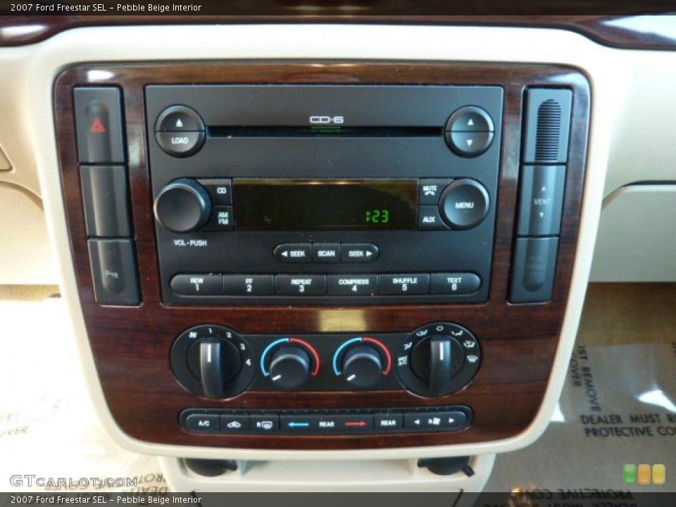 Pebble Beige Interior Controls for the 2007 Ford Freestar SEL #38007733