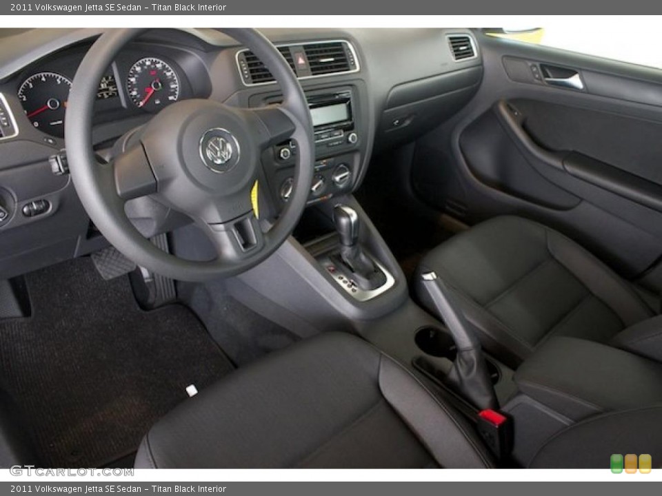 Titan Black Interior Photo for the 2011 Volkswagen Jetta SE Sedan #38008641