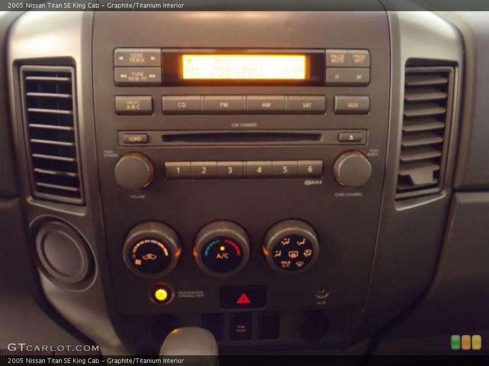 Graphite/Titanium Interior Controls for the 2005 Nissan Titan SE King Cab #38009374