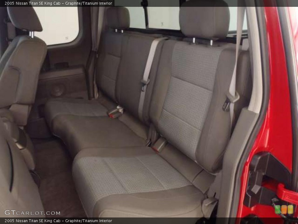 Graphite/Titanium Interior Photo for the 2005 Nissan Titan SE King Cab #38009406