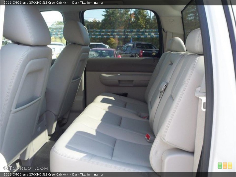 Dark Titanium Interior Photo for the 2011 GMC Sierra 2500HD SLE Crew Cab 4x4 #38011992