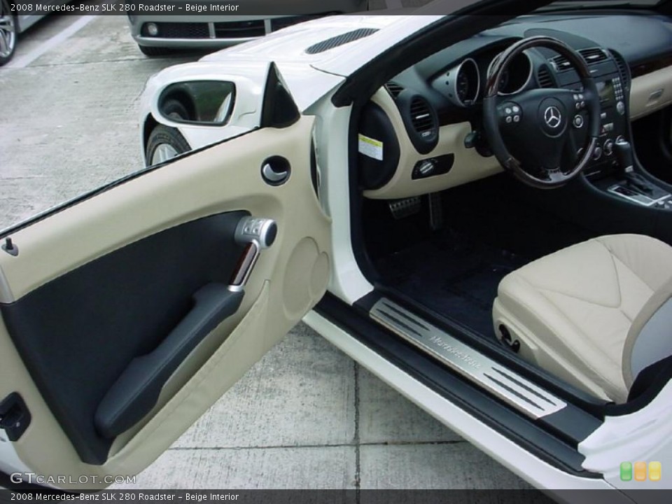 Beige Interior Photo for the 2008 Mercedes-Benz SLK 280 Roadster #38014120