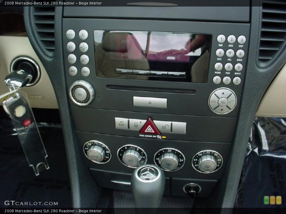 Beige Interior Controls for the 2008 Mercedes-Benz SLK 280 Roadster #38014200