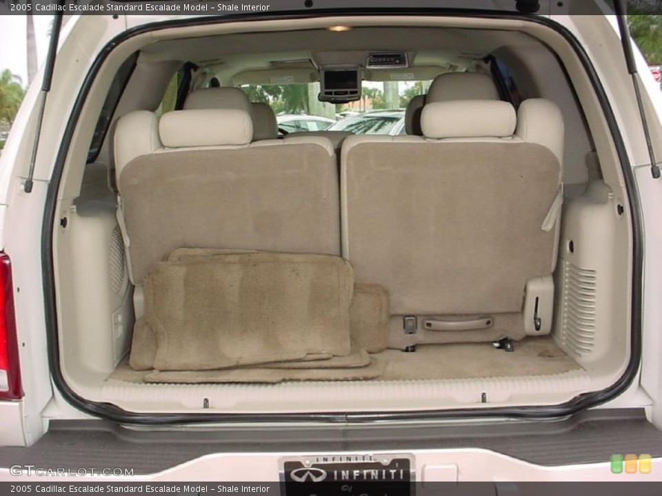 Shale Interior Trunk for the 2005 Cadillac Escalade  #38014980