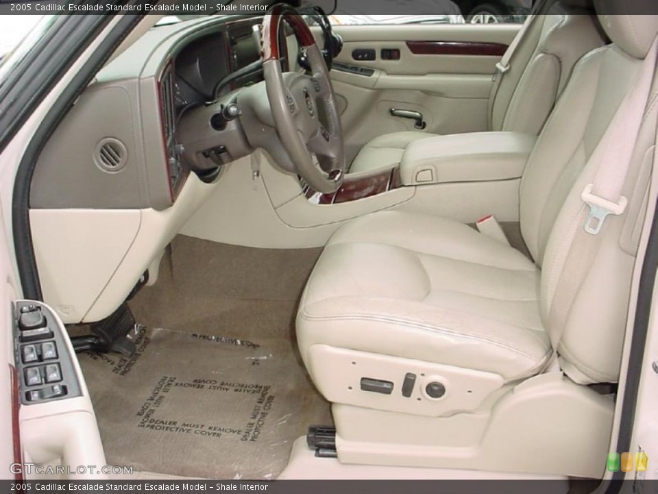Shale Interior Photo for the 2005 Cadillac Escalade  #38015112