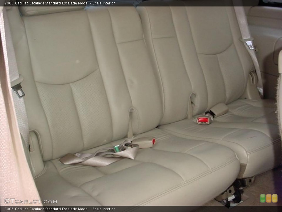 Shale Interior Photo for the 2005 Cadillac Escalade  #38015188