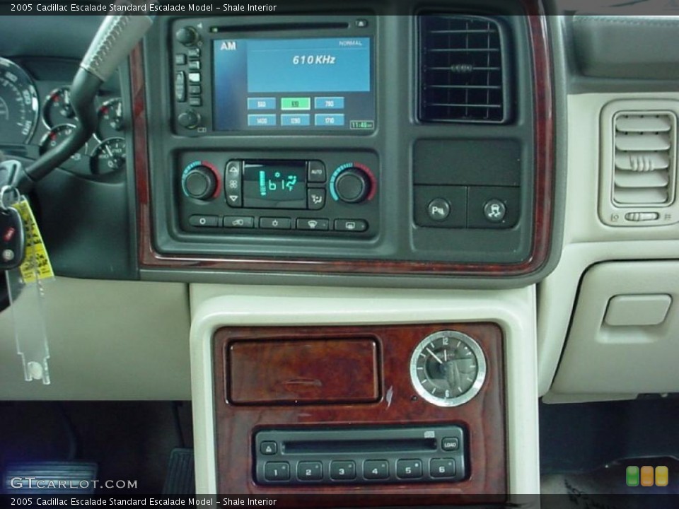 Shale Interior Controls for the 2005 Cadillac Escalade  #38015244