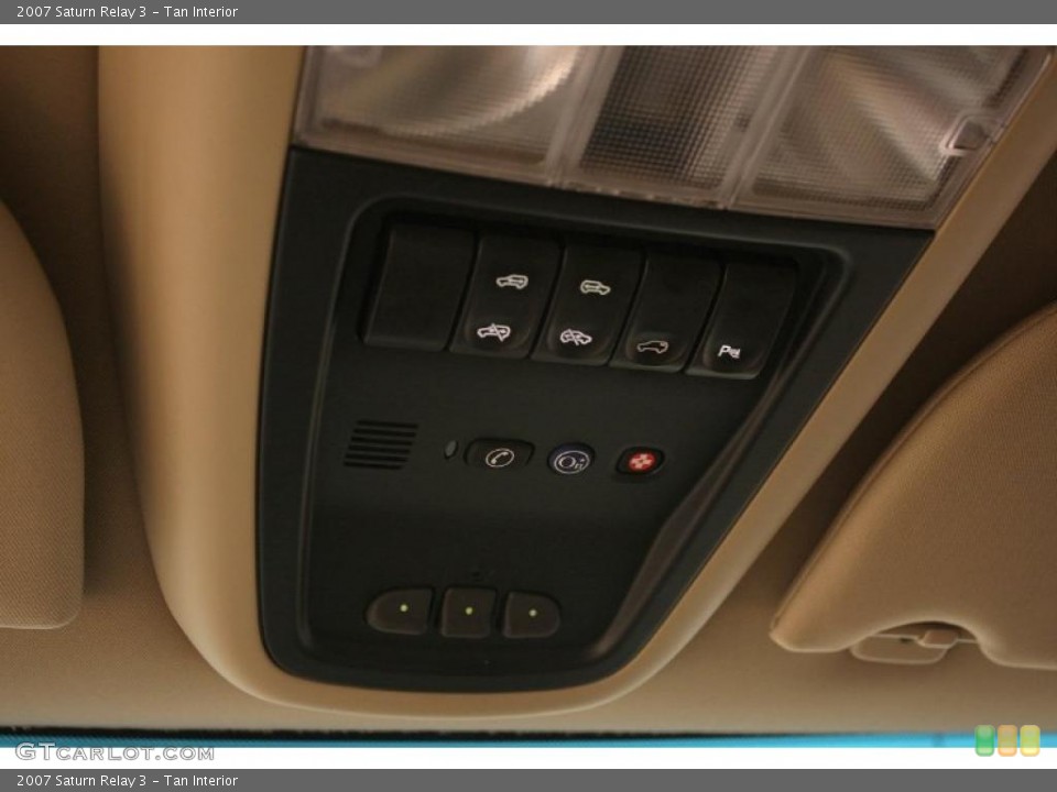 Tan Interior Controls for the 2007 Saturn Relay 3 #38019456