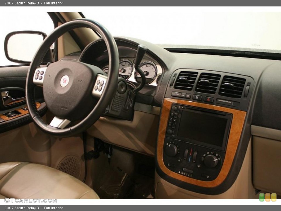 Tan Interior Photo for the 2007 Saturn Relay 3 #38019600