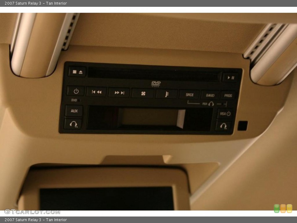 Tan Interior Controls for the 2007 Saturn Relay 3 #38019700