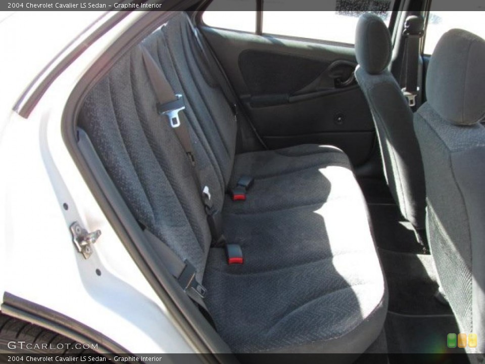 Graphite Interior Photo for the 2004 Chevrolet Cavalier LS Sedan #38024548