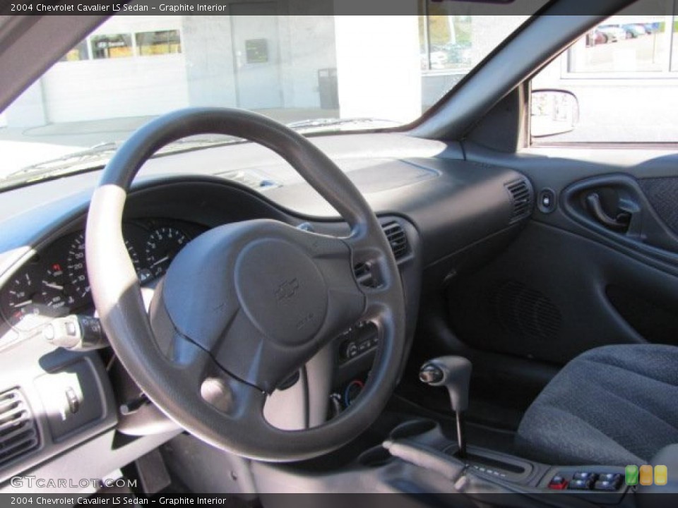 Graphite Interior Photo for the 2004 Chevrolet Cavalier LS Sedan #38024592