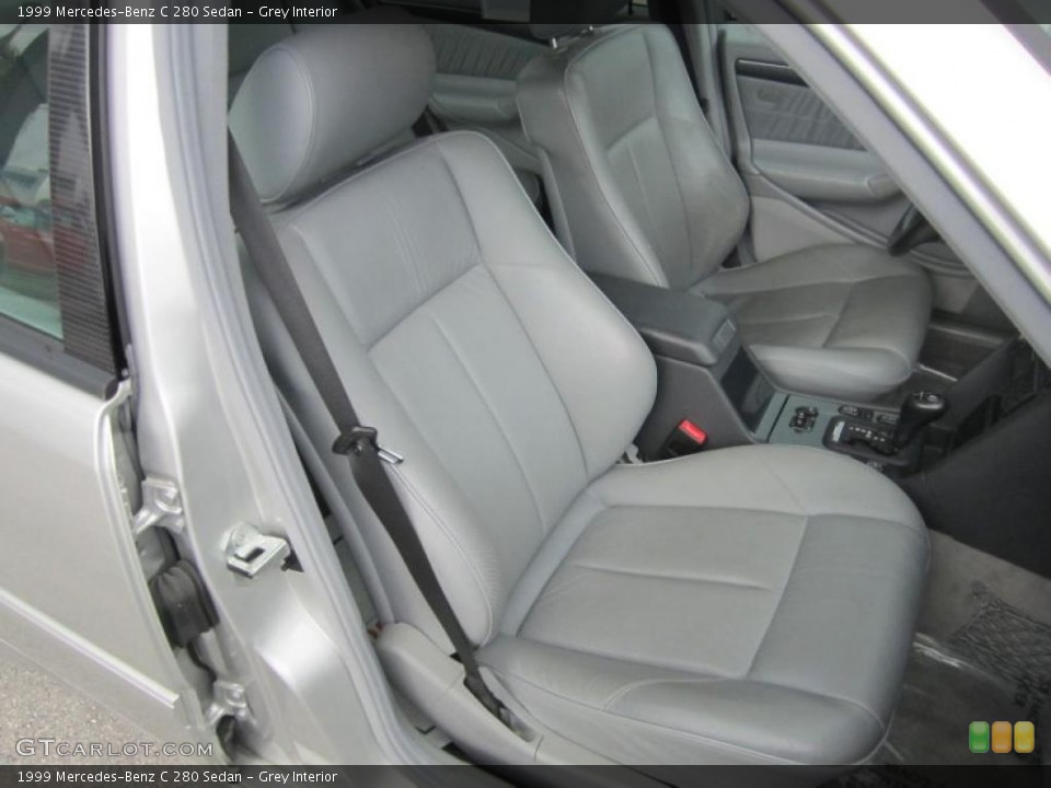 Grey Interior Photo for the 1999 Mercedes-Benz C 280 Sedan #38029138