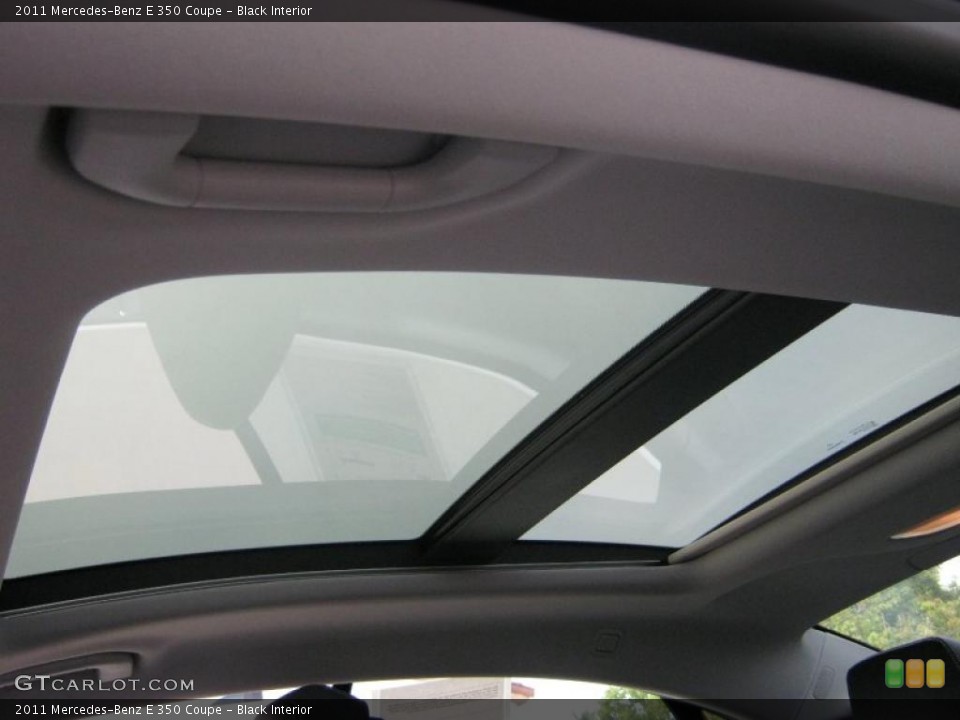 Black Interior Photo for the 2011 Mercedes-Benz E 350 Coupe #38029398