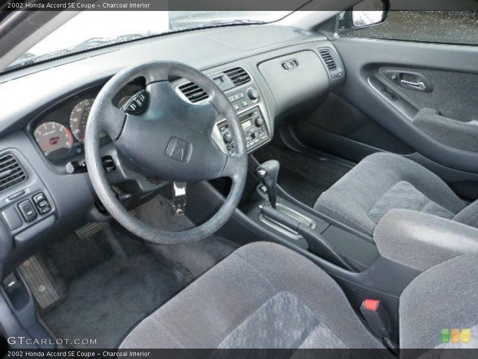 Charcoal Interior Photo for the 2002 Honda Accord SE Coupe #38031441