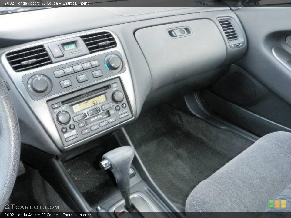Charcoal Interior Dashboard for the 2002 Honda Accord SE Coupe #38031509