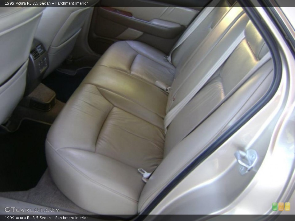 Parchment Interior Photo for the 1999 Acura RL 3.5 Sedan #38033893