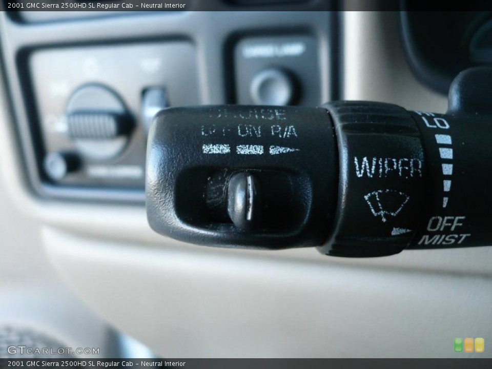 Neutral Interior Controls for the 2001 GMC Sierra 2500HD SL Regular Cab #38034293