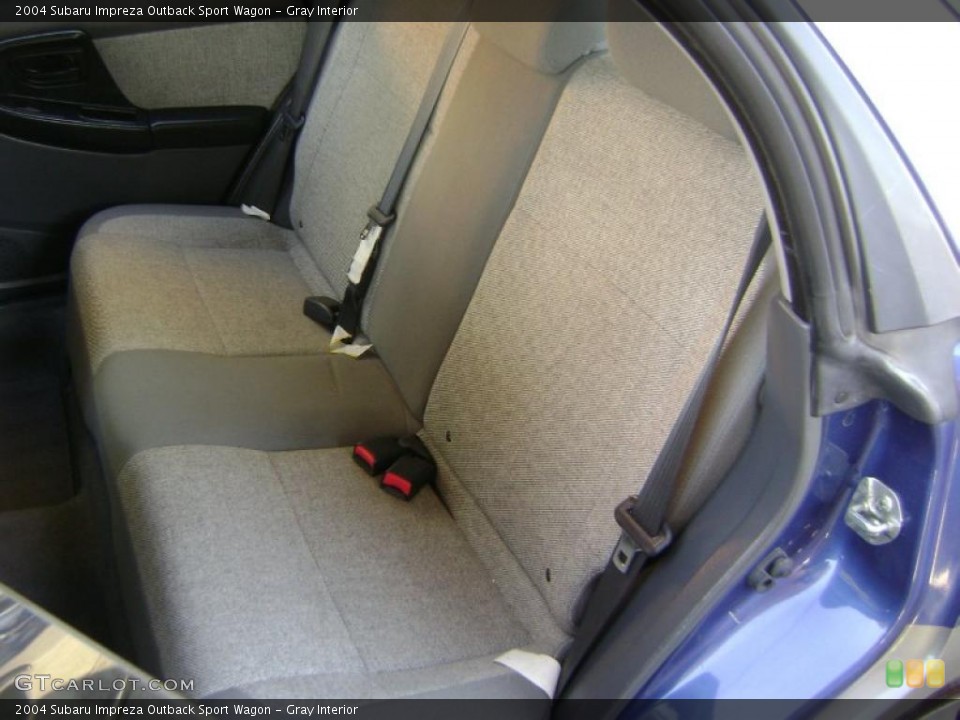 Gray Interior Photo for the 2004 Subaru Impreza Outback Sport Wagon #38034309