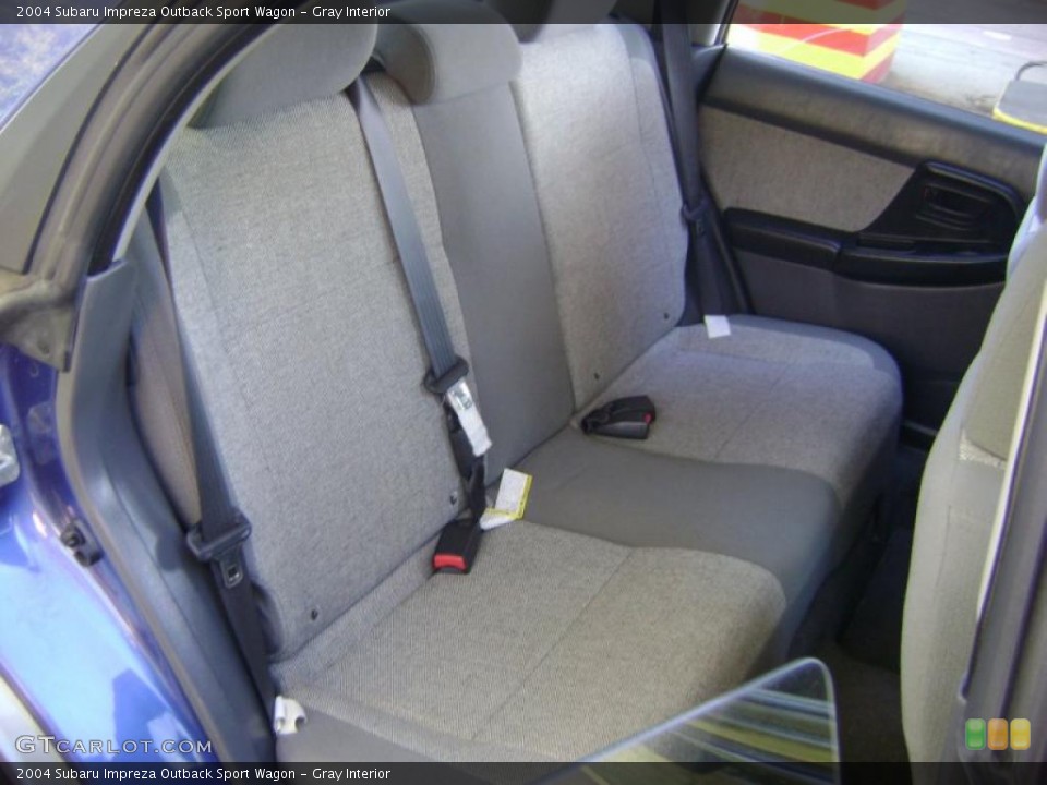 Gray Interior Photo for the 2004 Subaru Impreza Outback Sport Wagon #38034341