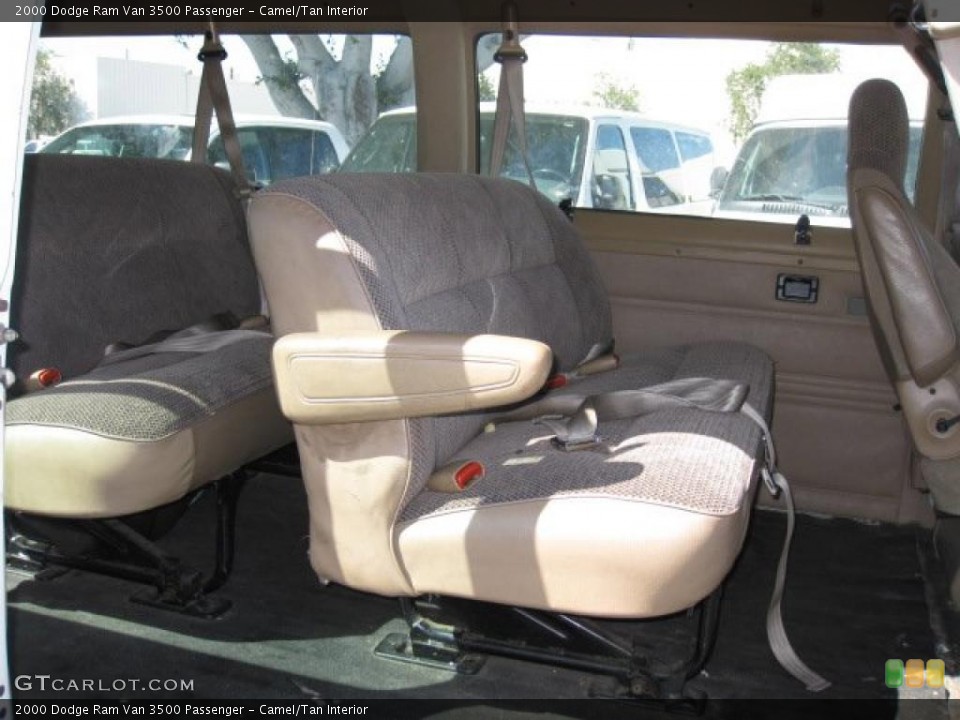 Camel/Tan Interior Photo for the 2000 Dodge Ram Van 3500 Passenger #38035582