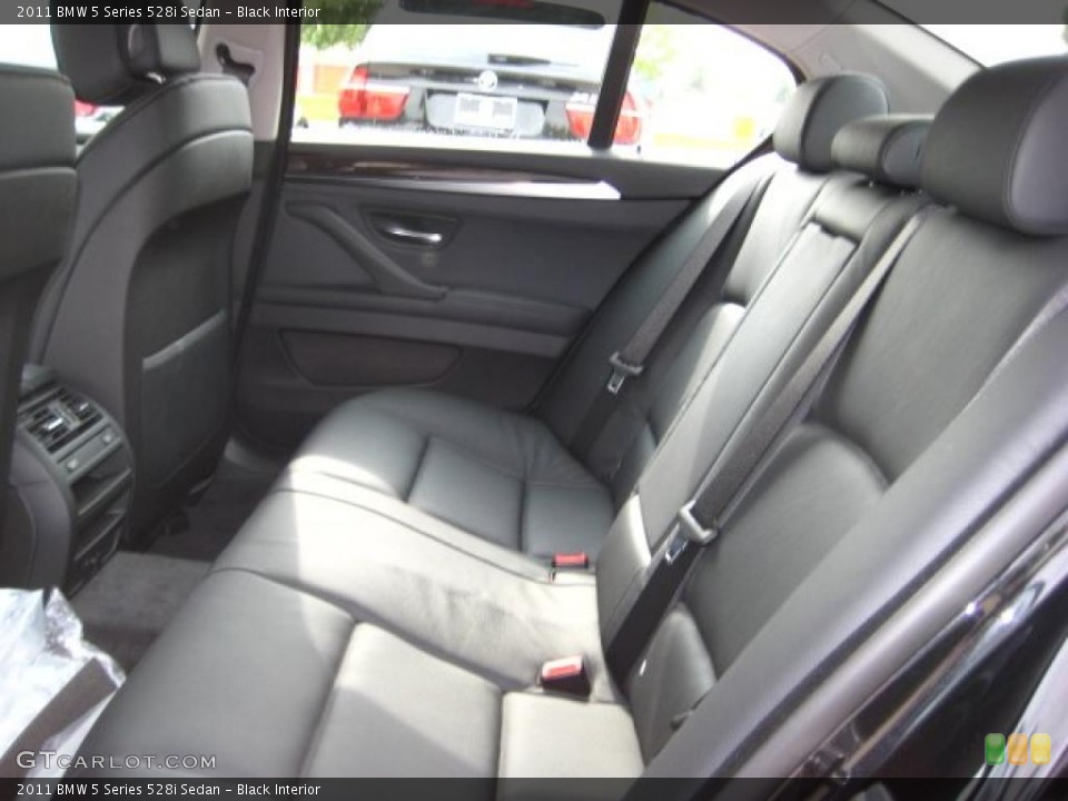 Black Interior Photo for the 2011 BMW 5 Series 528i Sedan #38043947
