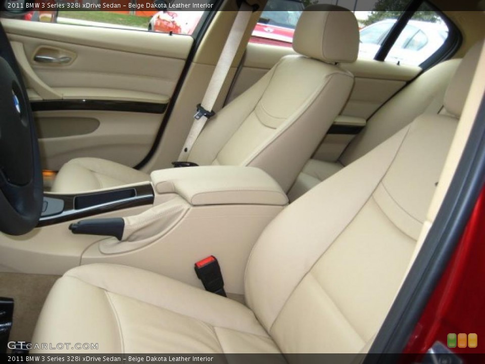 Beige Dakota Leather Interior Photo for the 2011 BMW 3 Series 328i xDrive Sedan #38044799