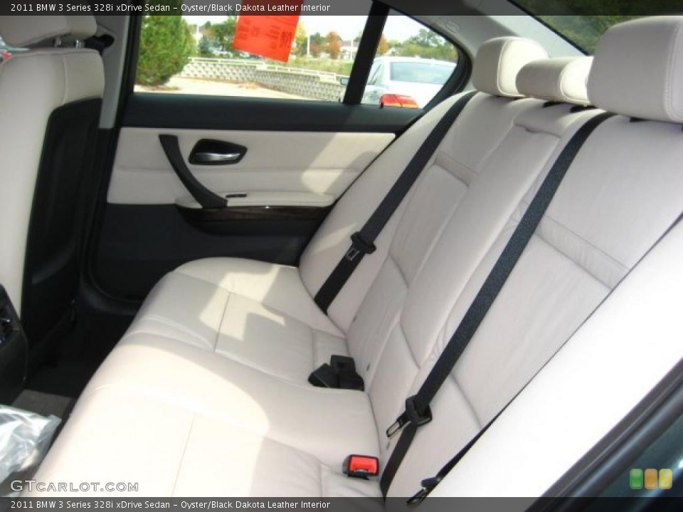 Oyster/Black Dakota Leather Interior Photo for the 2011 BMW 3 Series 328i xDrive Sedan #38045099