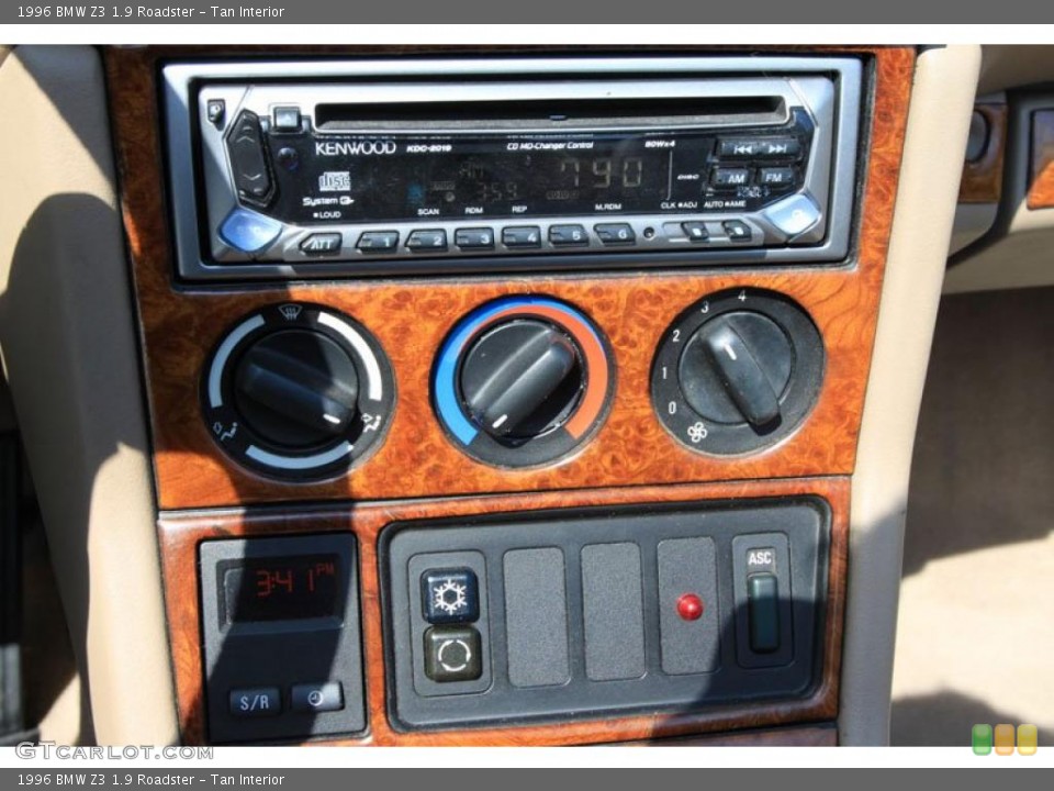 Tan Interior Controls for the 1996 BMW Z3 1.9 Roadster #38052706