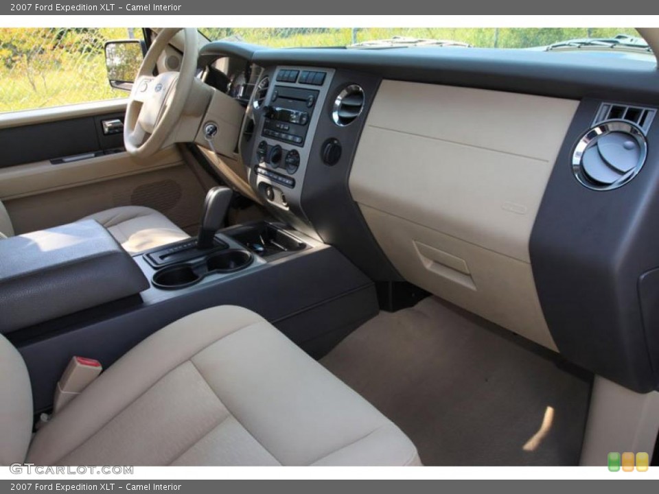 Camel Interior Photo for the 2007 Ford Expedition XLT #38053415