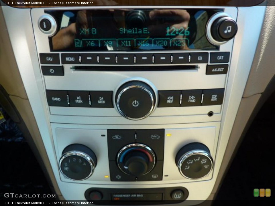Cocoa/Cashmere Interior Controls for the 2011 Chevrolet Malibu LT #38055146