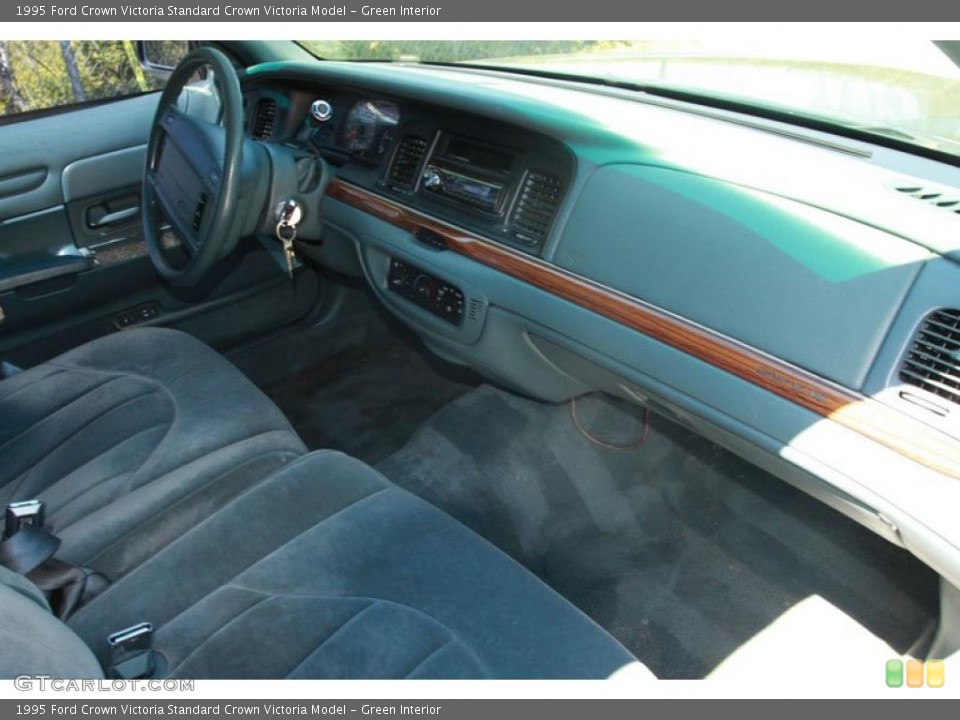 Green Interior Photo for the 1995 Ford Crown Victoria  #38056514