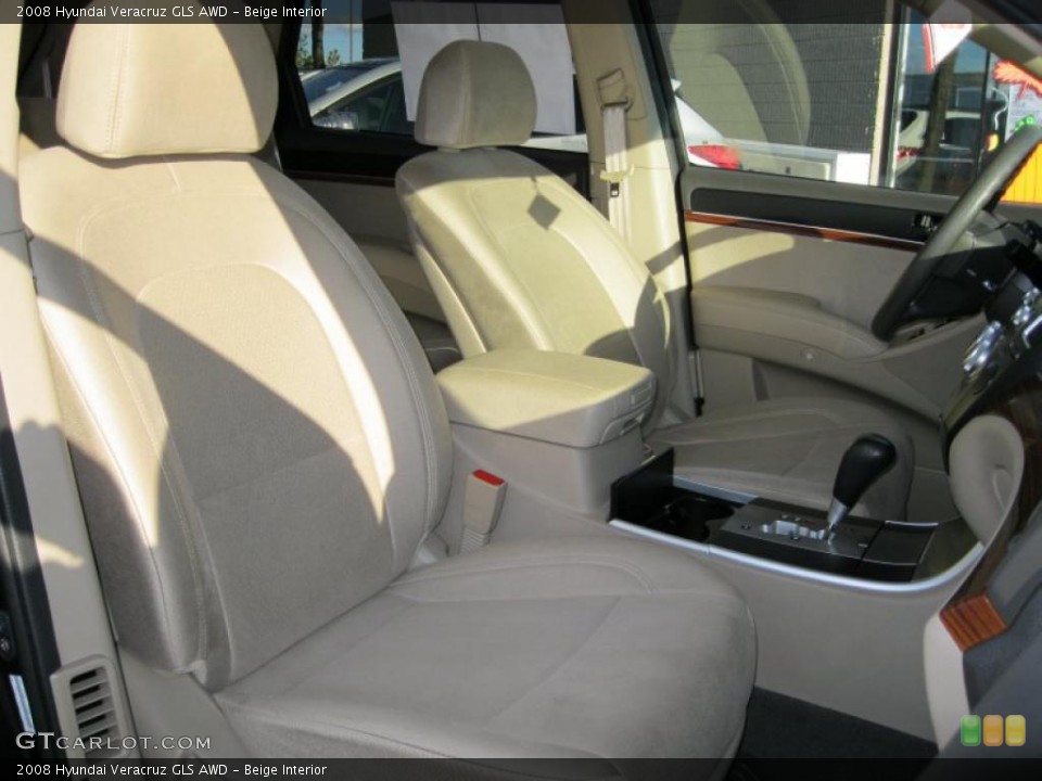 Beige Interior Photo for the 2008 Hyundai Veracruz GLS AWD #38057830