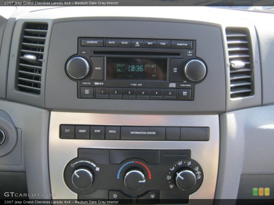 Medium Slate Gray Interior Controls for the 2007 Jeep Grand Cherokee Laredo 4x4 #38064296