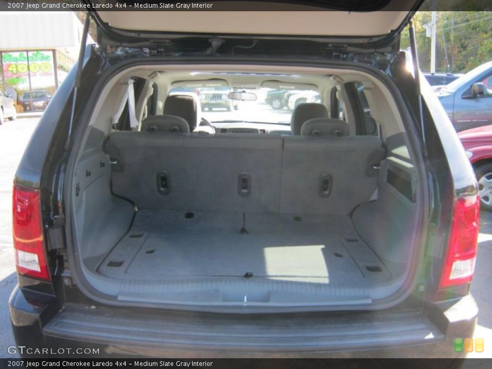 Medium Slate Gray Interior Trunk for the 2007 Jeep Grand Cherokee Laredo 4x4 #38064312