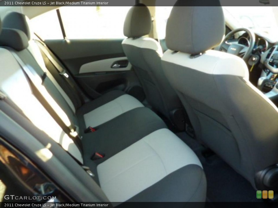 Jet Black/Medium Titanium Interior Photo for the 2011 Chevrolet Cruze LS #38065456