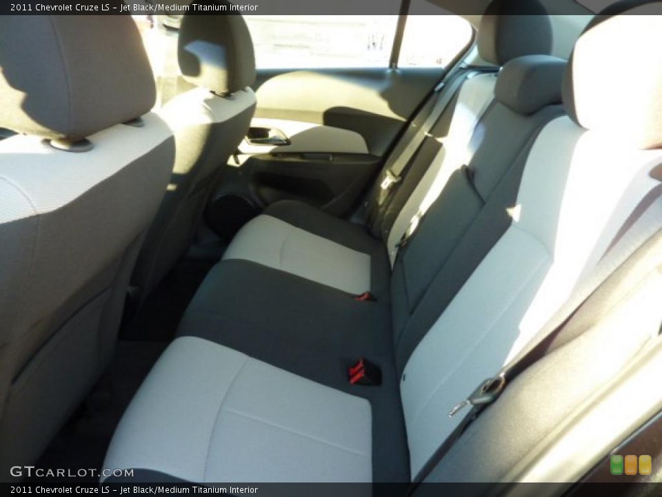 Jet Black/Medium Titanium Interior Photo for the 2011 Chevrolet Cruze LS #38065552