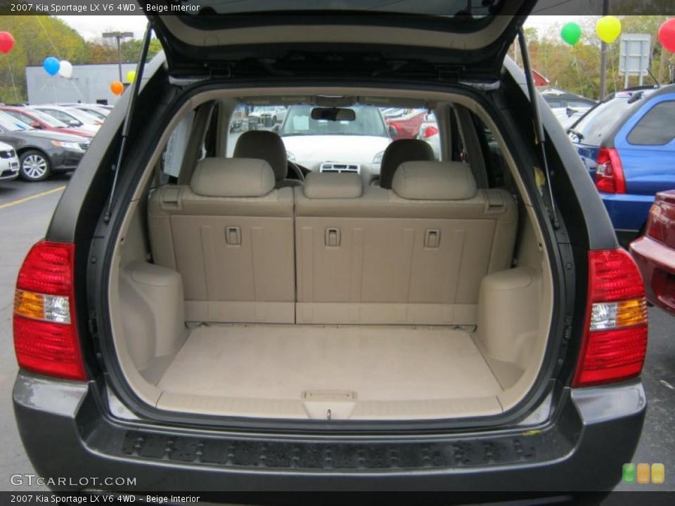 Beige Interior Trunk for the 2007 Kia Sportage LX V6 4WD #38065836
