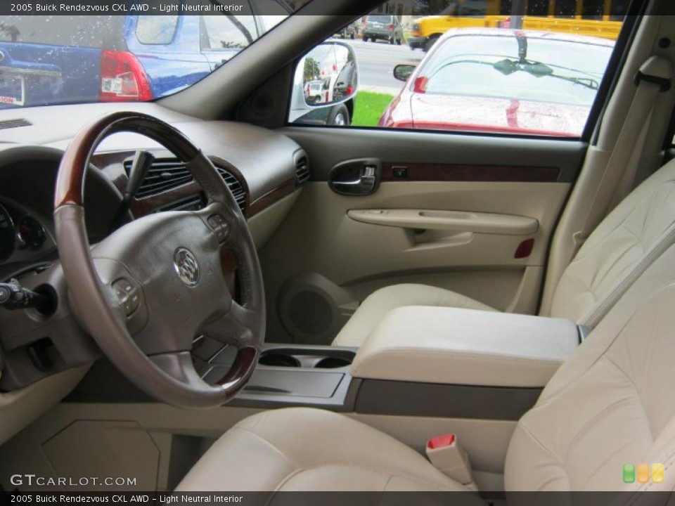 Light Neutral Interior Photo for the 2005 Buick Rendezvous CXL AWD #38067553