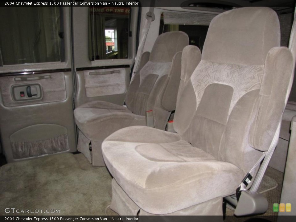 Neutral Interior Photo for the 2004 Chevrolet Express 1500 Passenger Conversion Van #38071381
