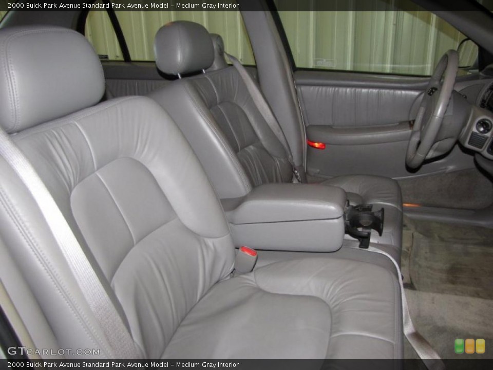 Medium Gray Interior Photo for the 2000 Buick Park Avenue  #38071585