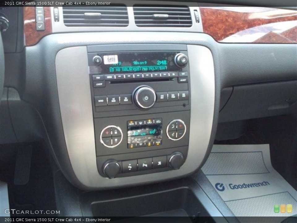 Ebony Interior Controls for the 2011 GMC Sierra 1500 SLT Crew Cab 4x4 #38073515