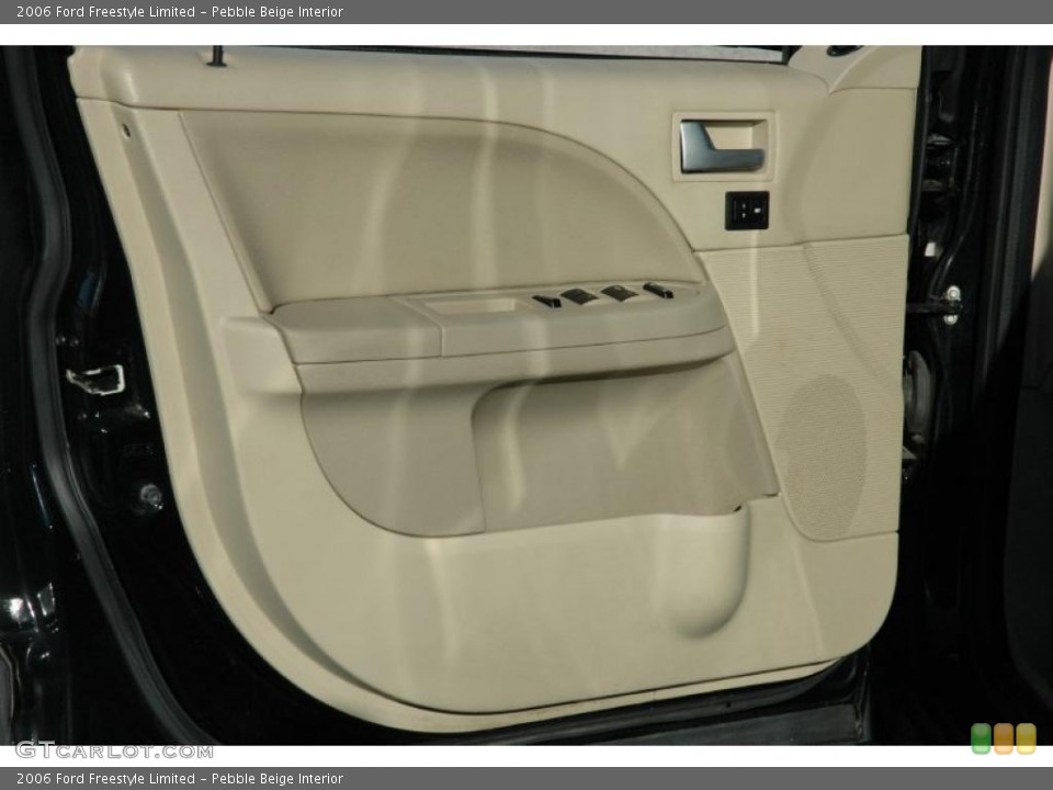 Pebble Beige Interior Photo for the 2006 Ford Freestyle Limited #38073815