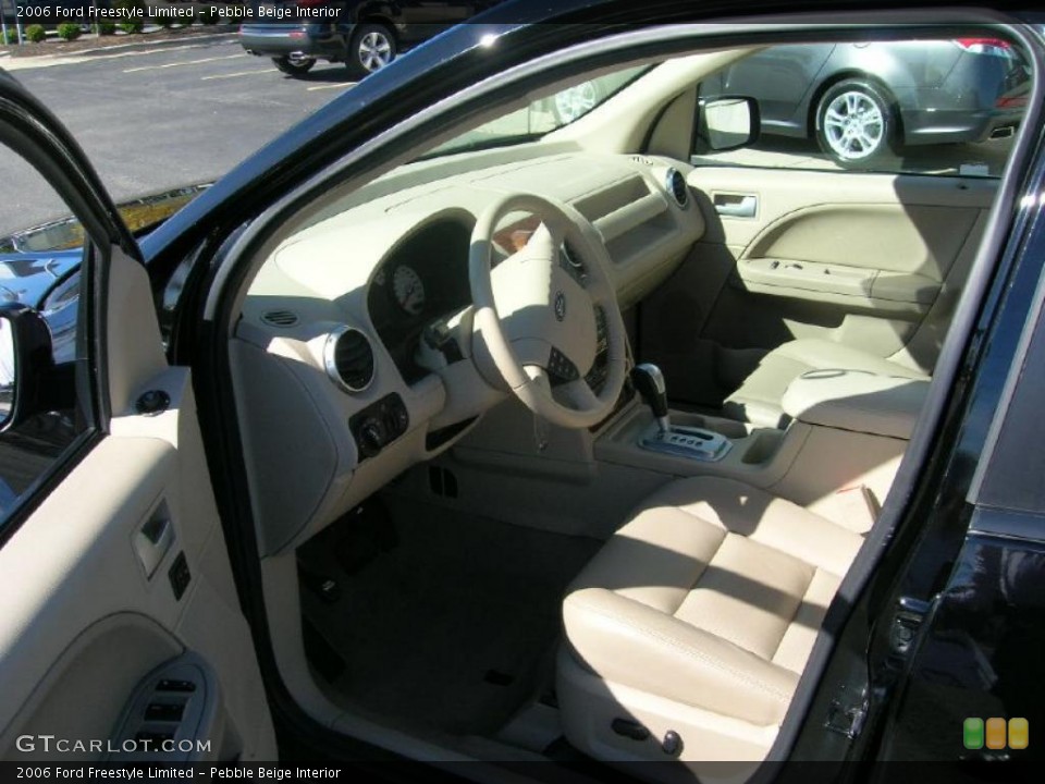 Pebble Beige Interior Photo for the 2006 Ford Freestyle Limited #38074658