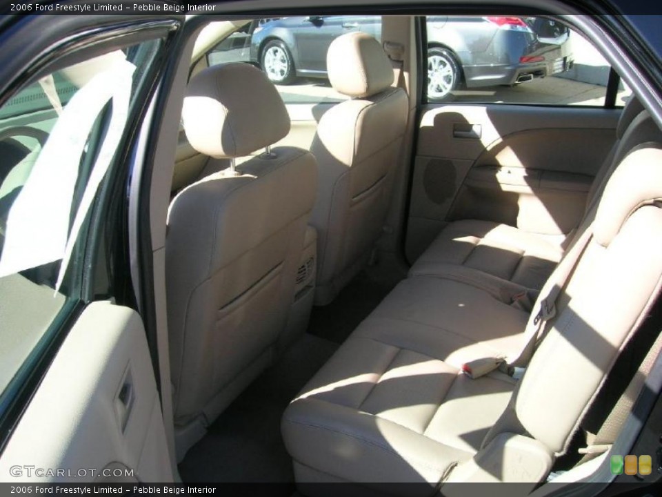 Pebble Beige Interior Photo for the 2006 Ford Freestyle Limited #38074666