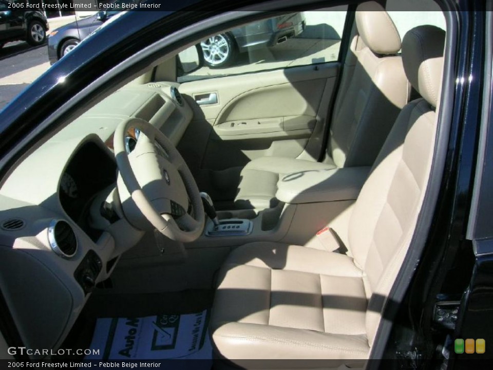 Pebble Beige Interior Photo for the 2006 Ford Freestyle Limited #38074710