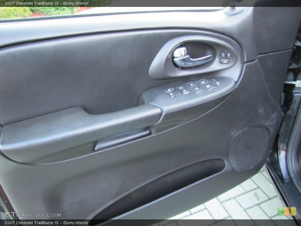 Ebony Interior Photo for the 2007 Chevrolet TrailBlazer SS #38080267